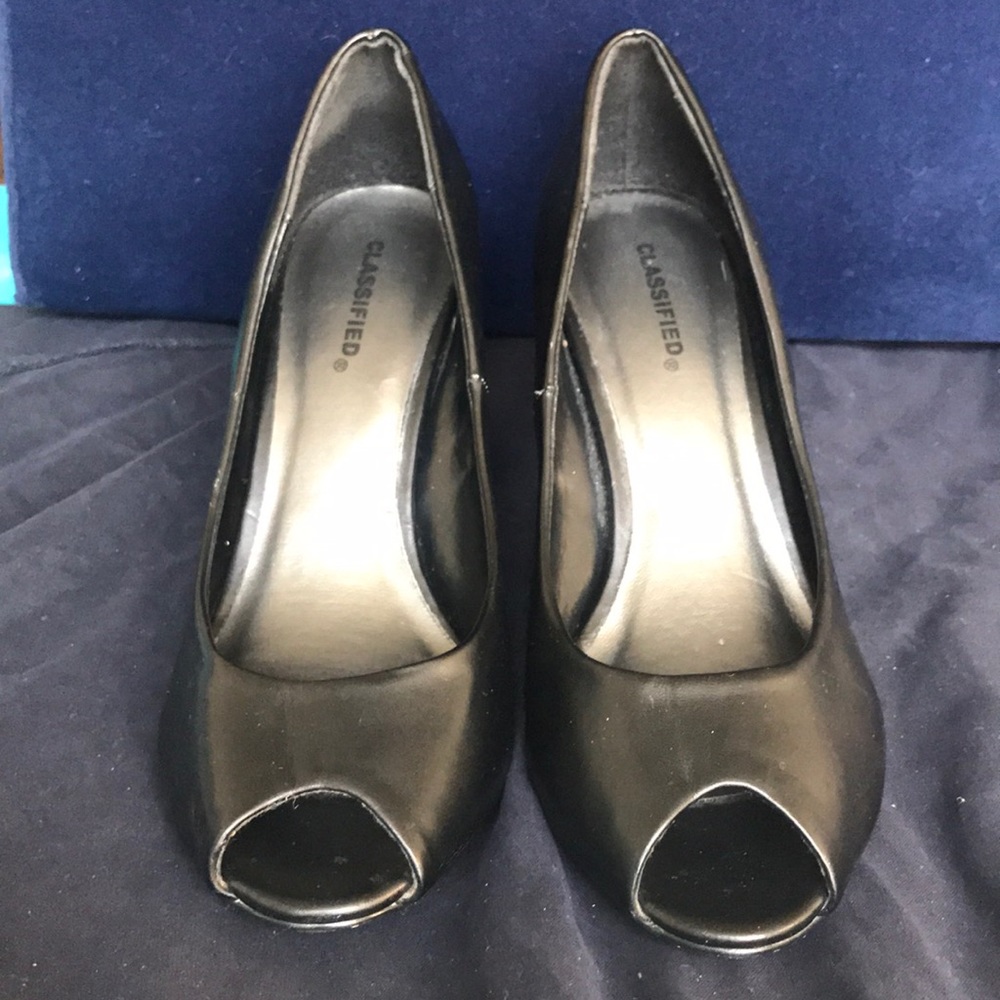 🔴Black Classified Heels🔴